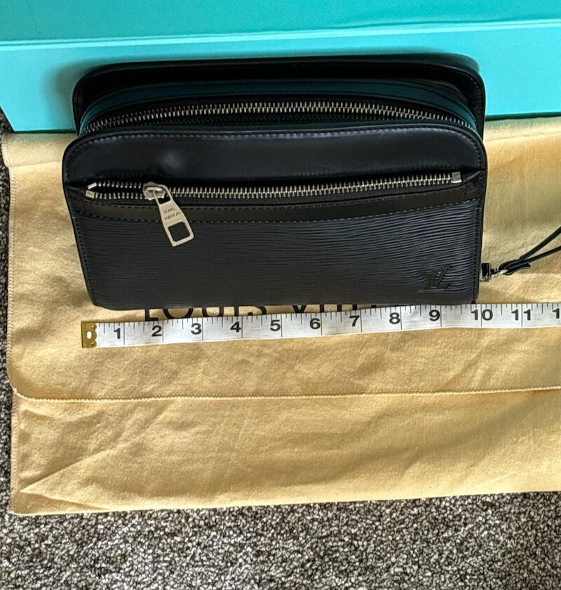 Louis Vuitton Epi Leather Wallet